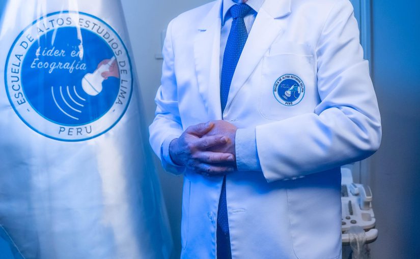 Dr. Leopoldo Bustinza Meza